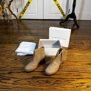 Treasure & Bond Women's Tan Ankle Boots